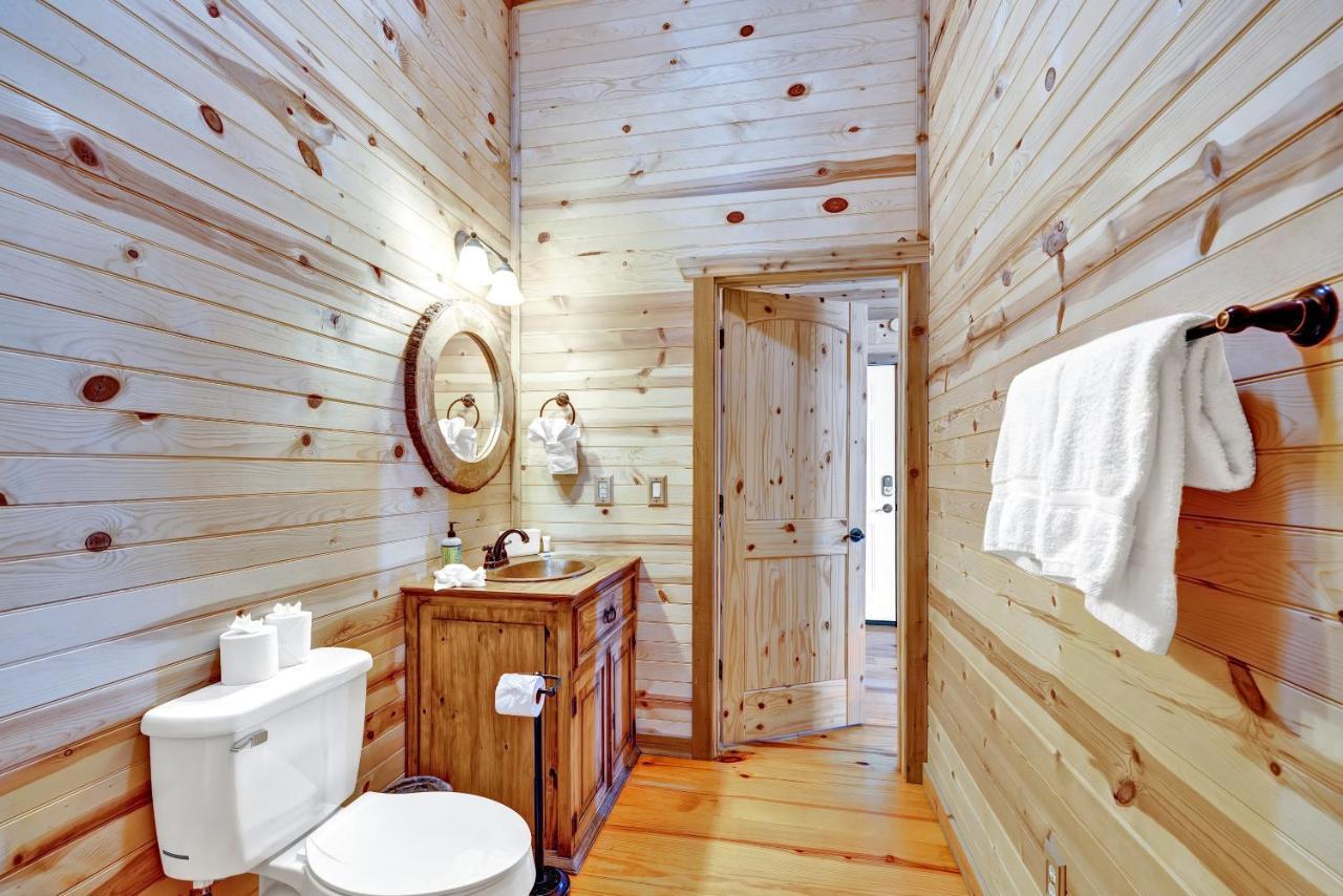 Rocky Ridge Cedar Cabin With Hot Tub & Amazing Views Crabapple Eksteriør bilde